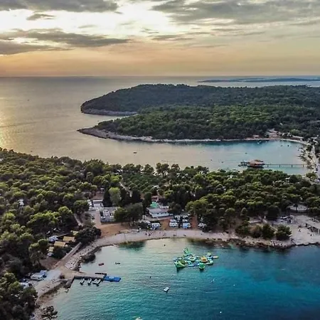 Ivko - Private Parking Apartament Pula